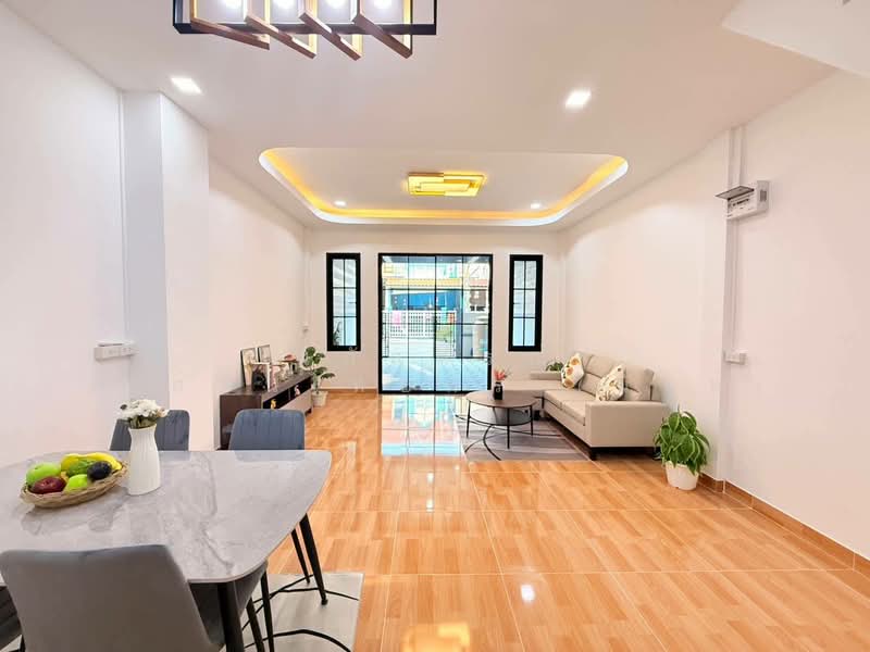 For Sale - Petchpailin Phraya Suren 35, Bangkok