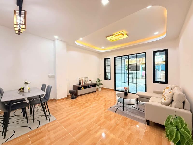 For Sale - Petchpailin Phraya Suren 35, Bangkok