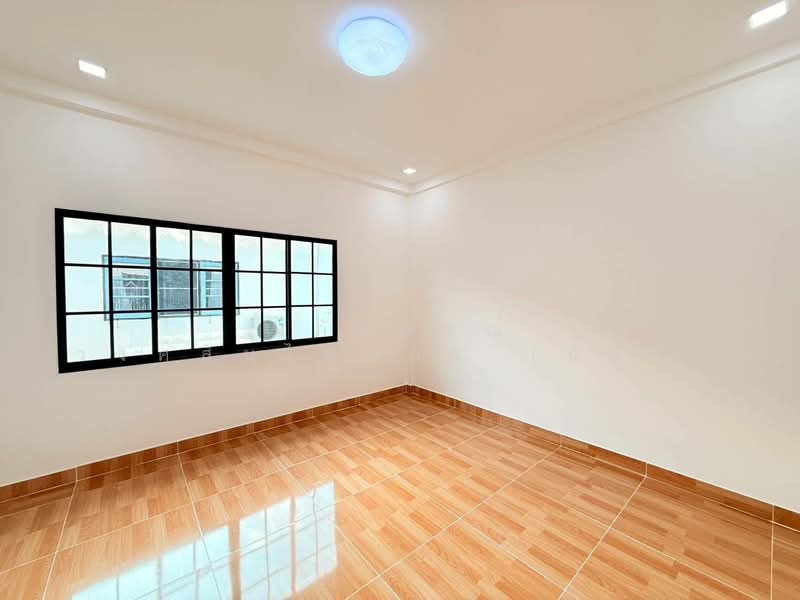 For Sale - Petchpailin Phraya Suren 35, Bangkok