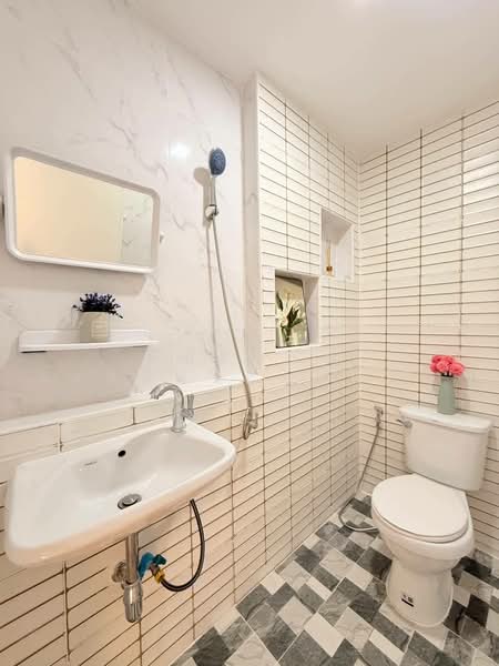 For Sale - Petchpailin Phraya Suren 35, Bangkok