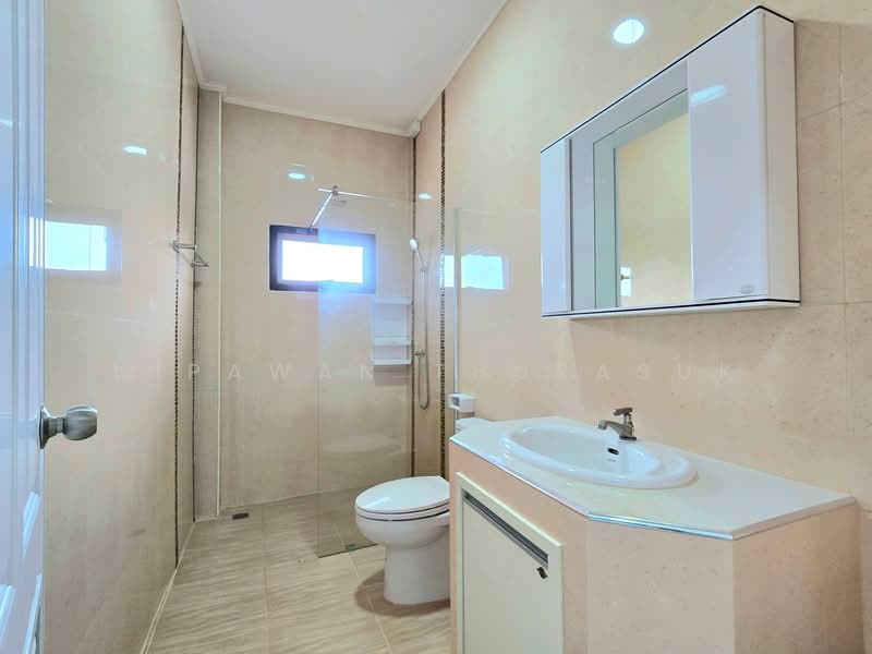 บ้านเดี่ยว 2 ชั้น ใกล้เซฟวัน อ.เมือง จ.นครราชสีมา, Nakhon Ratchasima, Pru Yai, Muang Nakhon Ratchasima, Nakhon Ratchasima, 4 Bedrooms, 180 sqm, Single Detached House For Sale, by Nipawan Thurasuk, 500188891 - DDproperty.com