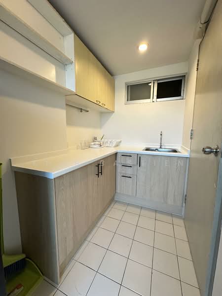 Lumpini Center Nawamin, Bangkok, 821 Soi Lumphini Nawamin, Khlong Chan, Bang Kapi, Bangkok, 2 Bedrooms, 56 sqm, Condo For Rent, by Khun Bastien, 500188932 - DDproperty.com