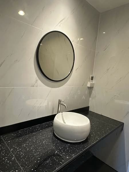 ให้เช่า ทาวน์โฮมรีโนเวทใหม่ทั้งหลัง ทำเลดีใจกลางสุขุมวิท เดินทางสะดวก ใกล้ BTS ทองหล่อ, กรุงเทพ, พระโขนง, คลองเตย, กรุงเทพ, 200 ตร.ม., ทาวน์เฮ้าส์ ให้เช่า, โดย Forty-Six Real Estate Group, 500188981 - DDproperty.com