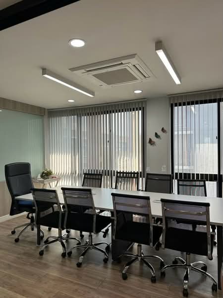 Home Office 4.5 ชั้น ทำเลศักยภาพ ใกล้โรงเรียนเลิศหล้า ประเสริฐมนูกิจ, กรุงเทพ, นวมินทร์, บึงกุ่ม, กรุงเทพ, 636 ตร.ม., สำนักงาน ให้เช่า, โดย อดิศร พลอยมีรัศมี, 500189005 - DDproperty.com