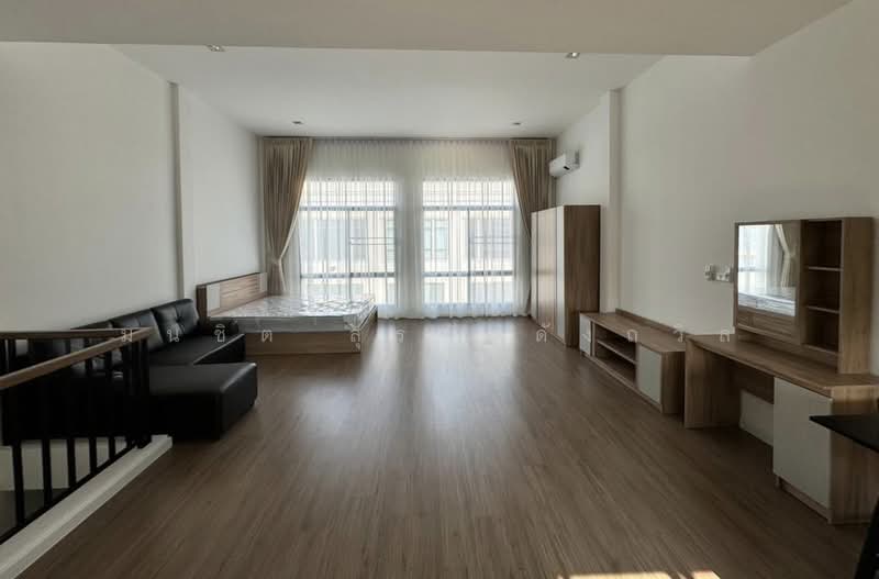 Q Prime Sukhumvit 77, Bangkok, Soi On Nut 46, Suan Luang, Suan Luang, Bangkok, 3 Bedrooms, 180 sqm, Townhouse For Rent, by Monchit Surachaidunthavin, 500189021 - DDproperty.com