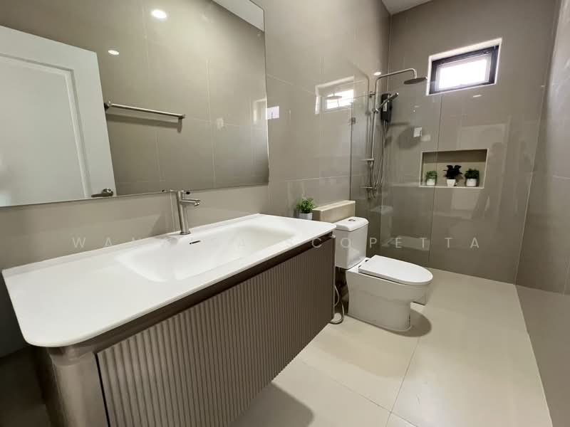 Huahin 102 , Prachuap khiri khan, Prachuap Khiri Khan, Nong Kae, Hua Hin, Prachuap Khiri Khan, 3 Bedrooms, 180 sqm, Single Detached House For Sale, by Wanwisa Scopetta, 500189034 - DDproperty.com