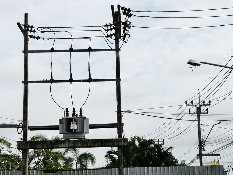 ขายอาคารสำนักงาน 3 ชั้น พร้อมโกดัง 1 ไร่ ถนนปัญญาอินทรา, กรุงเทพ, ปัญญารามอินทรา, รามอินทรา, คันนายาว, กรุงเทพ, 1,854 ตร.ม., สำนักงาน ขาย, โดย Thitirat Puapaiboon, 500189039 - DDproperty.com