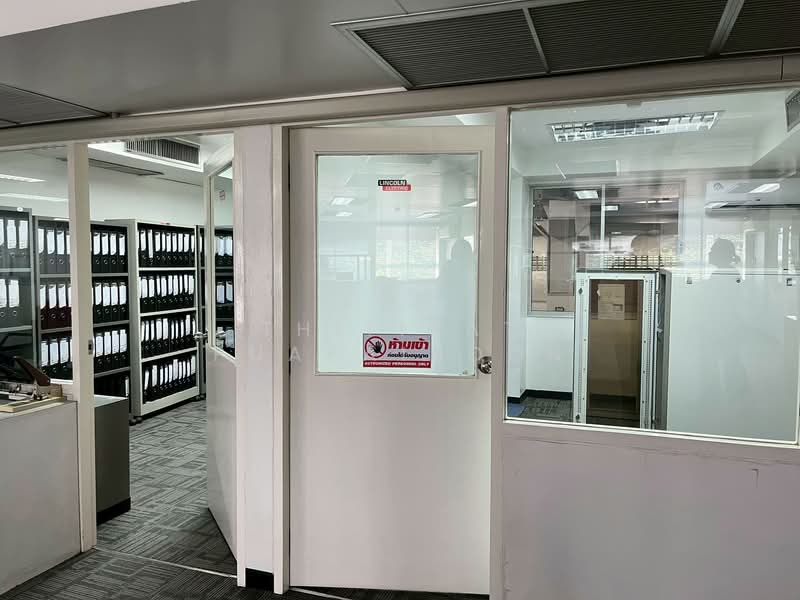 3-Storey Office Building & Large Storage, Panya-Ramindra Rd, Bangkok, ปัญญารามอินทรา, Ram Inthra, Khan Na Yao, Bangkok, , 1,854 sqm, Office Space For Sale, by Thitirat Puapaiboon, 500189039 - ห้องทำงานชั้น 2 - DDproperty.com