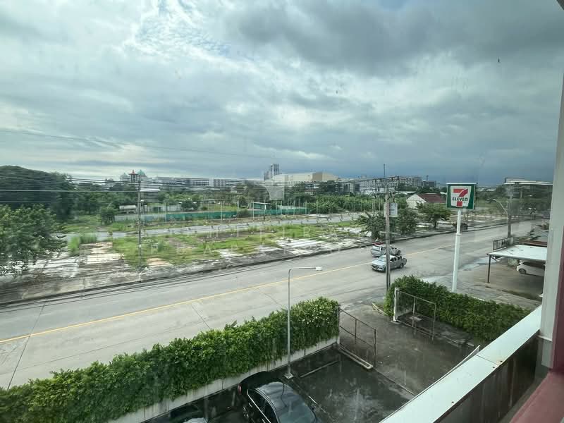 3-Storey Office Building & Large Storage, Panya-Ramindra Rd, Bangkok, ปัญญารามอินทรา, Ram Inthra, Khan Na Yao, Bangkok, , 1,854 sqm, Office Space For Sale, by Thitirat Puapaiboon, 500189039 - DDproperty.com