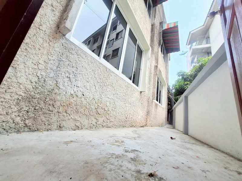 ขาย ทาวน์เฮ้าส์ หลังมุม หมู่บ้าน เทพบัวทอง บางบัวทอง, Nonthaburi, Bang Bua Thong, Bang Bua Thong, Nonthaburi, 6 Bedrooms, 180 sqm, Townhouse For Sale, by กรณวัสส์ กัณฑวัสส์วงส์, 500189044 - DDproperty.com