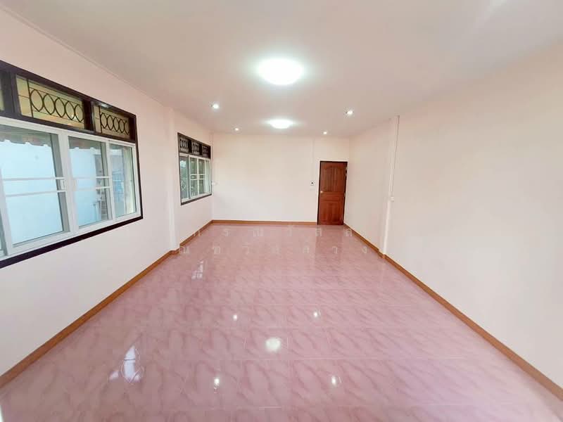 ขาย ทาวน์เฮ้าส์ หลังมุม หมู่บ้าน เทพบัวทอง บางบัวทอง, Nonthaburi, Bang Bua Thong, Bang Bua Thong, Nonthaburi, 6 Bedrooms, 180 sqm, Townhouse For Sale, by กรณวัสส์ กัณฑวัสส์วงส์, 500189044 - DDproperty.com