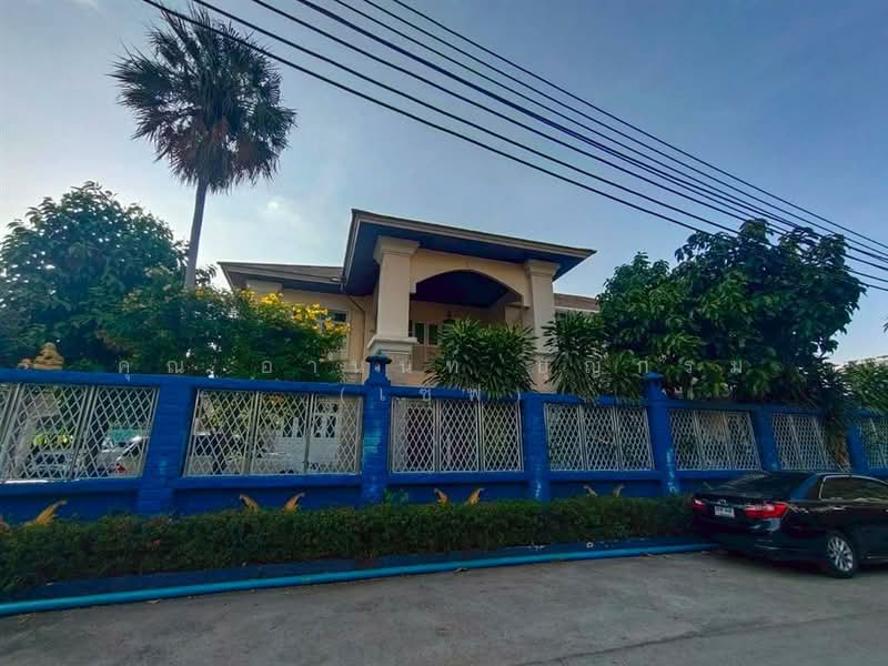 บ้านเดี่ยว 2 ชั้น 266 ตร.ว. ซอยประชาอุทิศ ซอย17 (ซอยยอดทอง), กรุงเทพ, สามเสนนอก, ห้วยขวาง, กรุงเทพ, 1,100 ตร.ม., บ้านเดี่ยว ขาย, โดย คุณ อานนท์ บุญกรม (เซฟ), 500189048 - DDproperty.com