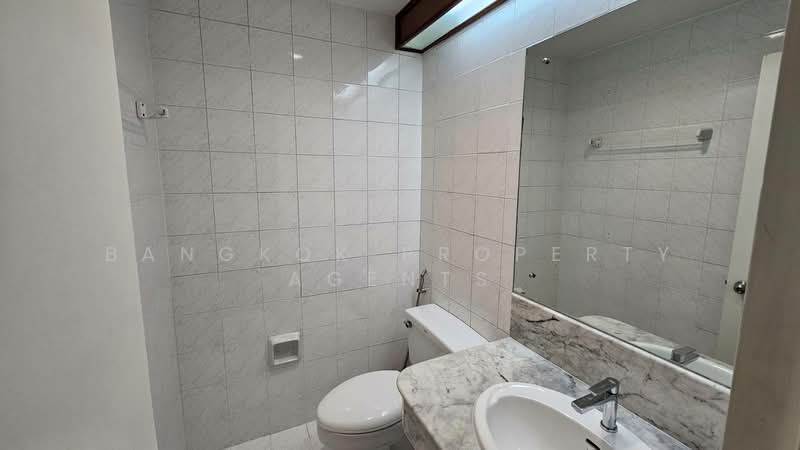 Bangkok River Marina, Bangkok, 266 Charan Sanitwong Rd., Bang Phlat, Bang Phlat, Bangkok, 3 Bedrooms, 300 sqm, Condo For Rent, by BANGKOK PROPERTY AGENTS, 500189101 - DDproperty.com