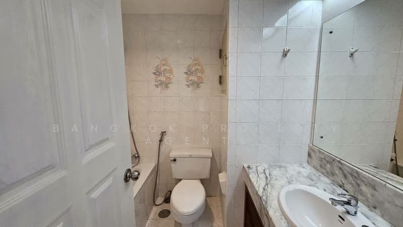 Bangkok River Marina, Bangkok, 266 Charan Sanitwong Rd., Bang Phlat, Bang Phlat, Bangkok, 3 Bedrooms, 300 sqm, Condo For Rent, by BANGKOK PROPERTY AGENTS, 500189101 - DDproperty.com