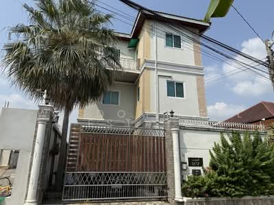 ขาย - บ้านเดี่ยว 3 ชั้น ซอยรามอินทรา 65 และ 67, กรุงเทพ