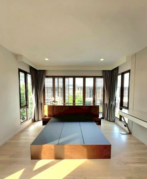Burasiri Krungthep Kreetha, Bangkok, 95 Soi Pracha Ruam Chai, Hua Mak, Bang Kapi, Bangkok, 4 Bedrooms, 300 sqm, Single Detached House For Rent, by Amarin Sitthidhoon, 500189121 - DDproperty.com