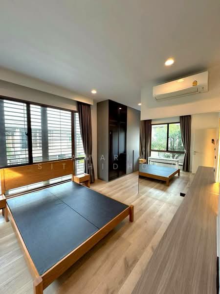 Burasiri Krungthep Kreetha, Bangkok, 95 Soi Pracha Ruam Chai, Hua Mak, Bang Kapi, Bangkok, 4 Bedrooms, 300 sqm, Single Detached House For Rent, by Amarin Sitthidhoon, 500189121 - DDproperty.com