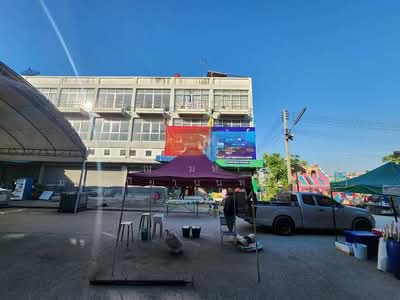 ขาย - อาคารพาณิชย์ 3 ชั้น 32 ตร.ว. อาคารพาณิชย์ ใกล้ตลาดสามแยกกระทุ่มแบน ถนนเพชรเกษม, สมุทรสาคร