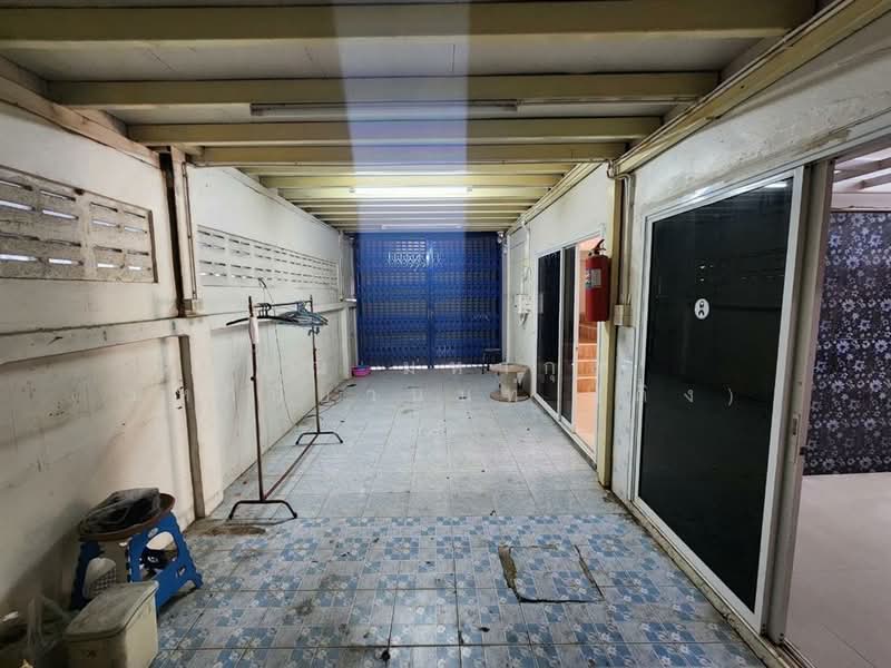 อาคารพาณิชย์ 3 ชั้น 32 ตร.ว. อาคารพาณิชย์ ใกล้ตลาดสามแยกกระทุ่มแบน ถนนเพชรเกษม, Samut Sakhon, Khlong Madua, Krathum Baen, Samut Sakhon, , 140 sqm, Shophouse For Sale, by คุณ มหากุล มหาปิยานนท์ (คิง), 500189129 - DDproperty.com