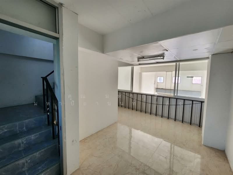 อาคารพาณิชย์ 3 ชั้น 32 ตร.ว. อาคารพาณิชย์ ใกล้ตลาดสามแยกกระทุ่มแบน ถนนเพชรเกษม, สมุทรสาคร, คลองมะเดื่อ, กระทุ่มแบน, สมุทรสาคร, 140 ตร.ม., ตึกแถว-อาคารพาณิชย์ ขาย, โดย คุณ มหากุล มหาปิยานนท์ (คิง), 500189129 - DDproperty.com