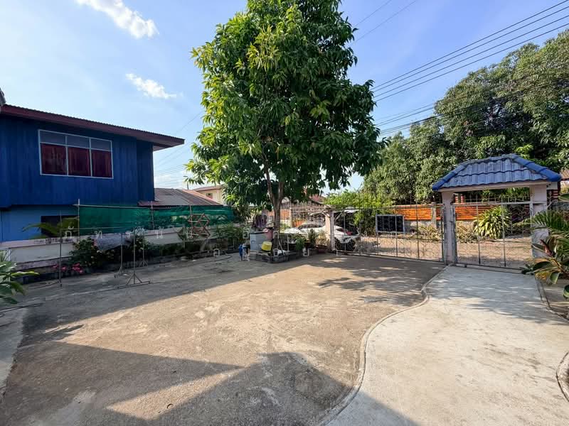 บ้านเดี่ยว 2 ชั้น เพทาย ซอย 6 ถนนมรกต ตำบลท่าโรง อำเภอวิเชียรบุรี จังหวัดเพชรบูรณ์, เพชรบูรณ์, สระบุรี หล่มสัก, ท่าโรง, วิเชียรบุรี, เพชรบูรณ์, 380 ตร.ม., บ้านเดี่ยว ขาย, โดย ภัทรนัน อิศรางกูร ณ อยุธยา, 500189143 - DDproperty.com