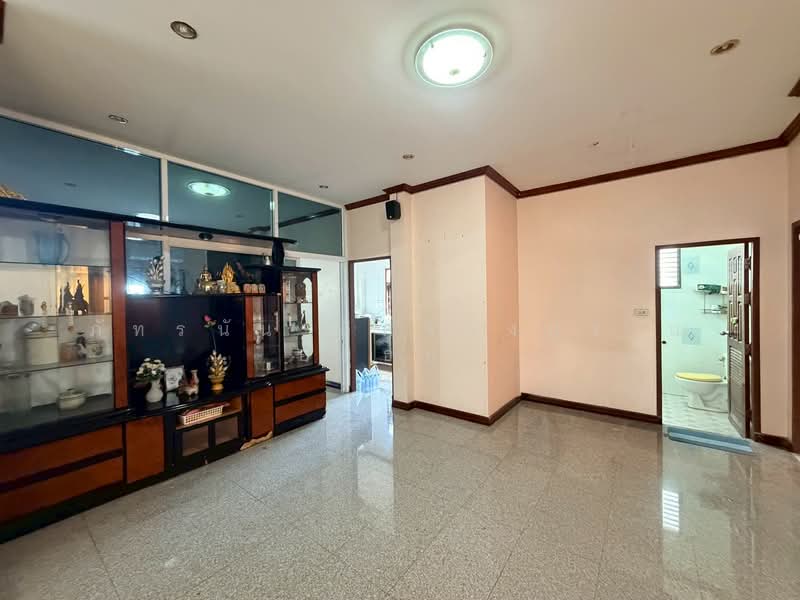 For Sale - บ้านเดี่ยว 2 ชั้น เพทาย ซอย 6 ถนนมรกต ตำบลท่าโรง อำเภอวิเชียรบุรี จังหวัดเพชรบูรณ์, Phetchabun