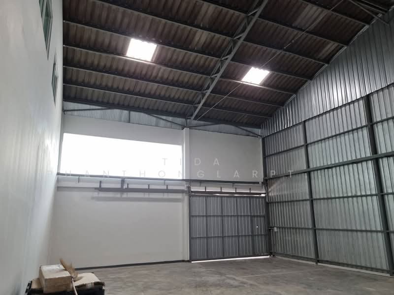 Warehouse for rent in Ramkhamhaeng-Khlongtan area, with new and beautiful office space. Near Airport, Bangkok, Khlong Toei, Khlong Toei, Bangkok, , 440 sqm, Warehouse/Factory For Rent, by Tida phanthonglarptawee, 500189233 - DDproperty.com