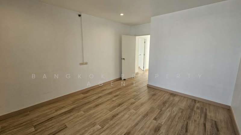 The Roof Garden Onnut, Bangkok, 697 Soi Sukhumvit 50, Phra Kanong, Khlong Toei, Bangkok, 2 Bedrooms, 133 sqm, Condo For Sale, by BANGKOK PROPERTY AGENTS, 500189249 - DDproperty.com