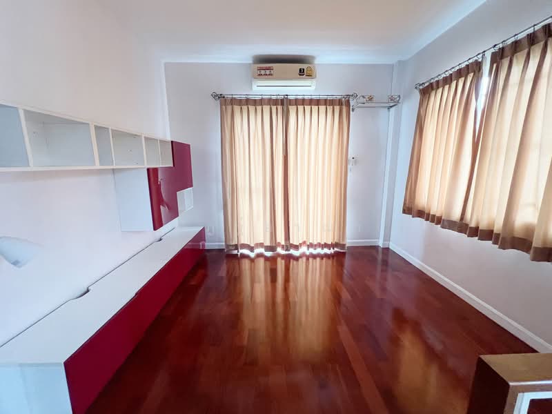 Nanthawan Uthayan-Aksa, Bangkok, Uthayan Road, Sala Thammasop, Thawi Watthana, Bangkok, 4 Bedrooms, 200 sqm, Single Detached House For Sale, by ณัฏฐ์อาณา บรรยงกะเสนา ณ อยุธยา, 500189292 - DDproperty.com