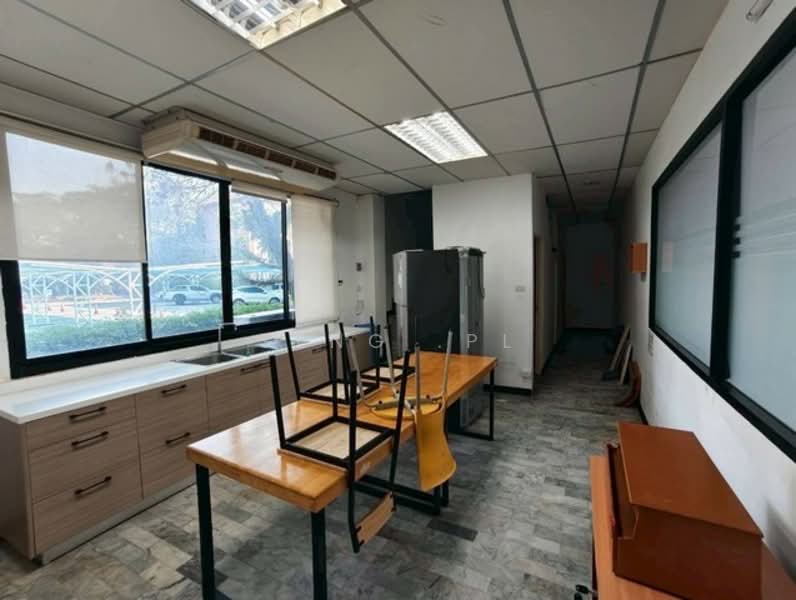 ให้เช่า - ให้เช่าอาคารสำนักงาน 2ชั้น ย่านถนนวิภาวดีรังสิต ระหว่างซอย 62-64, กรุงเทพ