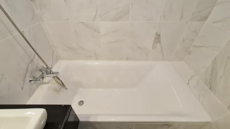 เบลส เรสสิเด้นซ์ เอกมัย (Bless Residence Ekkamai), กรุงเทพ, Sukhumvit 71, คลองตันเหนือ, วัฒนา, กรุงเทพ, 31 ตร.ม., คอนโด ให้เช่า, โดย Arinchaya Pornphakdeewattana, 500189342 - DDproperty.com