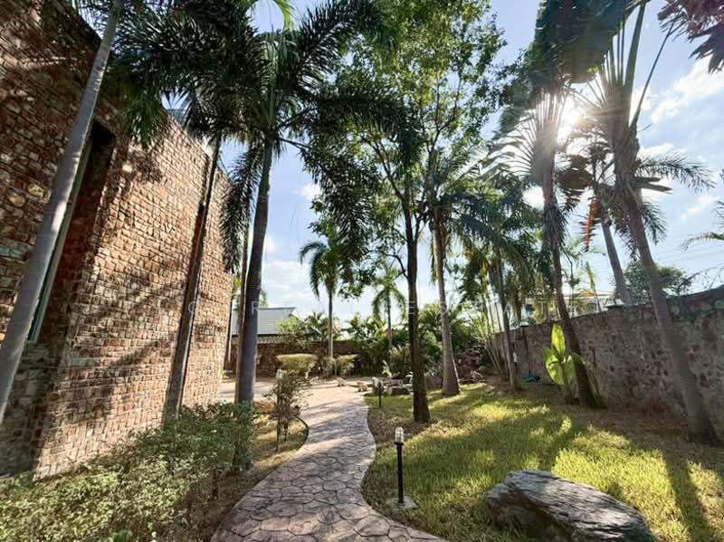 10 Bedroom Pool Villa for Sale in Mabprachan Pattaya, Chon Buri (Pattaya), Bang Lamung, Bang Lamung (Pattaya), Chon Buri (Pattaya), 10+ Bedrooms, 3,840 sqm, Villa For Sale, by PLC real estate, 500189348 - DDproperty.com