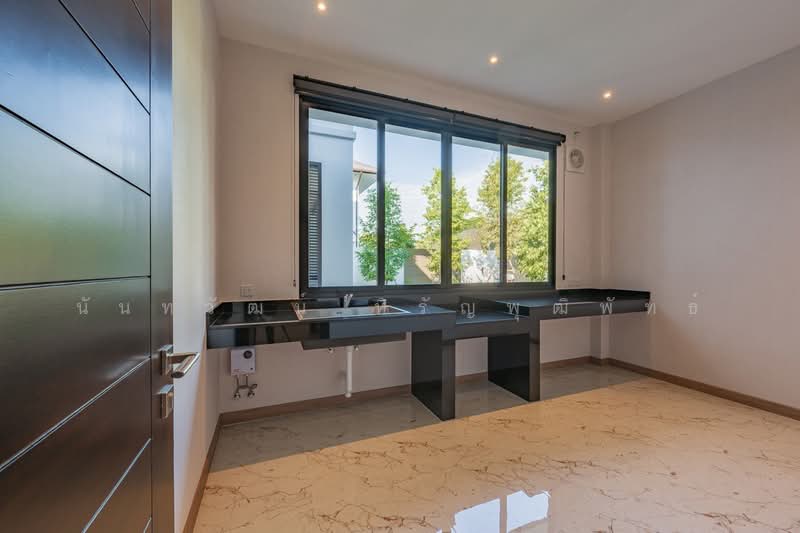 Luxurious 5-Bedroom Pool Villa near Chiang Mai Airport for Sale, Chiang Mai, Pa Daet, Muang Chiang Mai, Chiang Mai, 5 Bedrooms, 802 sqm, Villa For Sale, by Nunthawat Hiranputtipat, 500189368 - DDproperty.com