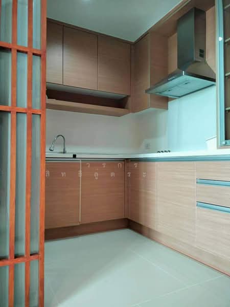 The Emporio Place, Bangkok, 93 Soi Sukhumvit 24, Sukhumvit Road, Khong Tan, Khlong Toei, Bangkok, 2 Bedrooms, 107 sqm, Condo For Rent, by วรกร สิทธิลู่ตระกูล, 500189393 - DDproperty.com