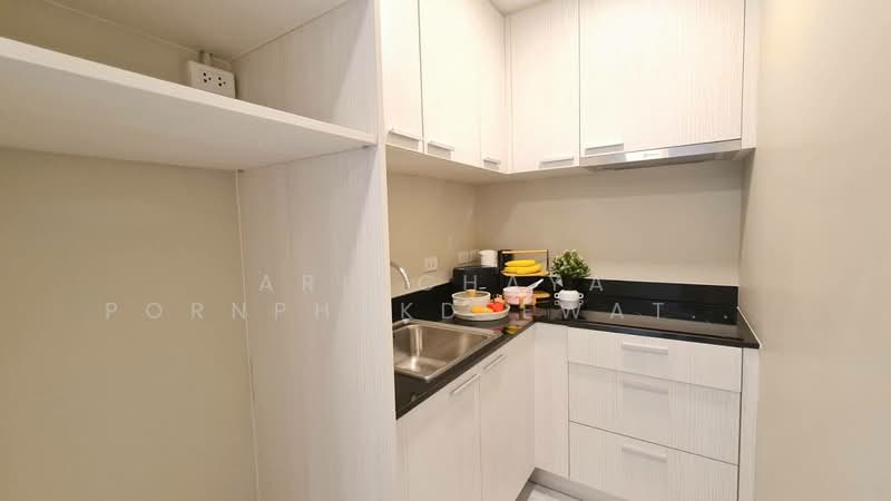Bless Residence Ekkamai, Bangkok, Sukhumvit 71, Khlong Tan Nua, Watthana, Bangkok, 1 Bedroom, 32 sqm, Condo For Rent, by Arinchaya Pornphakdeewattana, 500189396 - DDproperty.com
