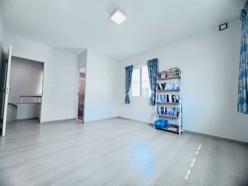 Villaggio Srinakarin-Bangna, Samut Prakan, Buanakarin Road, Bang Kaeo, Bang Plee, Samut Prakan, 3 Bedrooms, 161 sqm, Single Detached House For Sale, by คุณ พัทธ์ธีรา เจริญธรรม (พัท), 500189409 - DDproperty.com