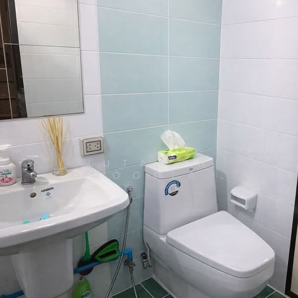 ขายทาวน์เฮาส์ 3 ชั้น หมู่บ้านผาสุขสันติ ซ.พัฒนาการ 67 แยก 10 พร้อมเข้าอยู่ ทำเลดีใกล้แอร์พอร์ตลิงก์, กรุงเทพ, ประเวศ, ประเวศ, กรุงเทพ, 81 ตร.ม., ทาวน์เฮ้าส์ ขาย, โดย Jutanon Komoottanaruk, 500189441 - DDproperty.com