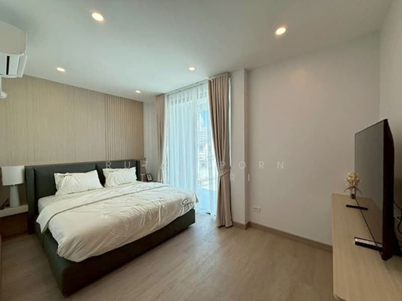 Pool Villa ให้เช่า – ใกล้กาดฝรั่ง เพียง 10 นาที ค่าเช่า 85,000 บาท / เดือน รหัสทรัพย์ : No.14P003, Chiang Mai, San Phak Wan, Hang Dong, Chiang Mai, 4 Bedrooms, 280 sqm, Single Detached House For Rent, by Rutchaporn Tunsiri, 500189462 - DDproperty.com