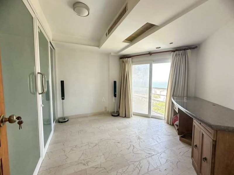 Jomtien Beach Condo, Chon Buri (Pattaya), Nong Pru, Bang Lamung (Pattaya), Chon Buri (Pattaya), 1 Bedroom, 69 sqm, Condo For Sale, by PLC Real Estate, 500189468 - DDproperty.com