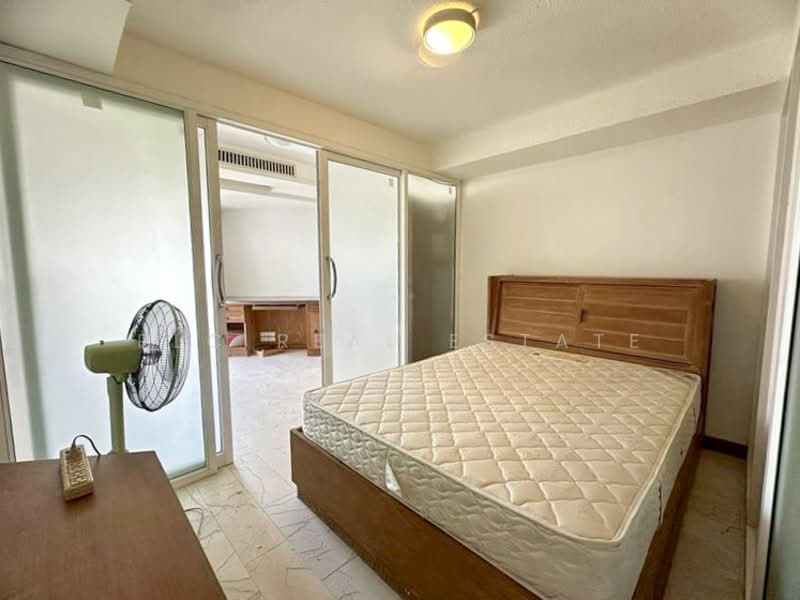 Jomtien Beach Condo, Chon Buri (Pattaya), Nong Pru, Bang Lamung (Pattaya), Chon Buri (Pattaya), 1 Bedroom, 69 sqm, Condo For Sale, by PLC Real Estate, 500189468 - DDproperty.com