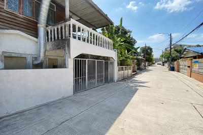 ขาย - ลาดพร้าว 71 สังคมสงเคราะห์ 18, กรุงเทพ