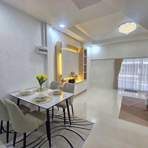 3 Bedroom Townhome for Sale in East Pattaya, Chon Buri (Pattaya), Bang Lamung, Bang Lamung (Pattaya), Chon Buri (Pattaya), 3 Bedrooms, 100 sqm, Townhouse For Sale, by PLC real estate, 500189485 - DDproperty.com