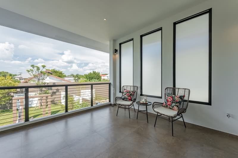 Luxury Pool Villa in the City, Pa Daet Chiang Mai for Sale, Chiang Mai, Pa Daet, Muang Chiang Mai, Chiang Mai, 4 Bedrooms, 478 sqm, Villa For Sale, by Nunthawat Hiranputtipat, 500189507 - DDproperty.com