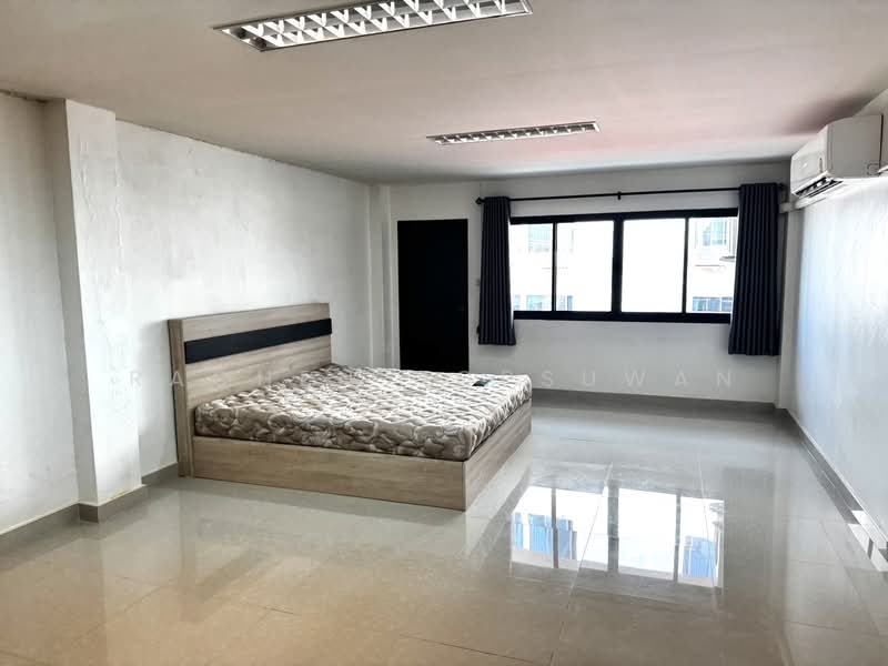 Four-story townhouse for rent, ideal for daily rentals, corner unit, near Sikarin Hospital, Hat Yai., Songkhla, Hat-Yai, Hat Yai, Songkhla, , 80 sqm, Shophouse For Rent, by Rachen Nopsuwan, 500189510 - DDproperty.com