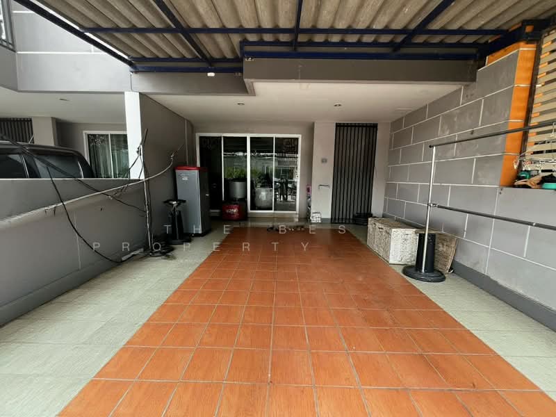 หมู่บ้านกานต์สินี วิลล์ 2 (Kansinee Ville2) ชลบุรี, Chon Buri (Pattaya), Nong Tamlung, Phan Thong, Chon Buri (Pattaya), 3 Bedrooms, 120 sqm, Townhouse For Sale, by The Best Property ปุ๋ม, 500189542 - DDproperty.com