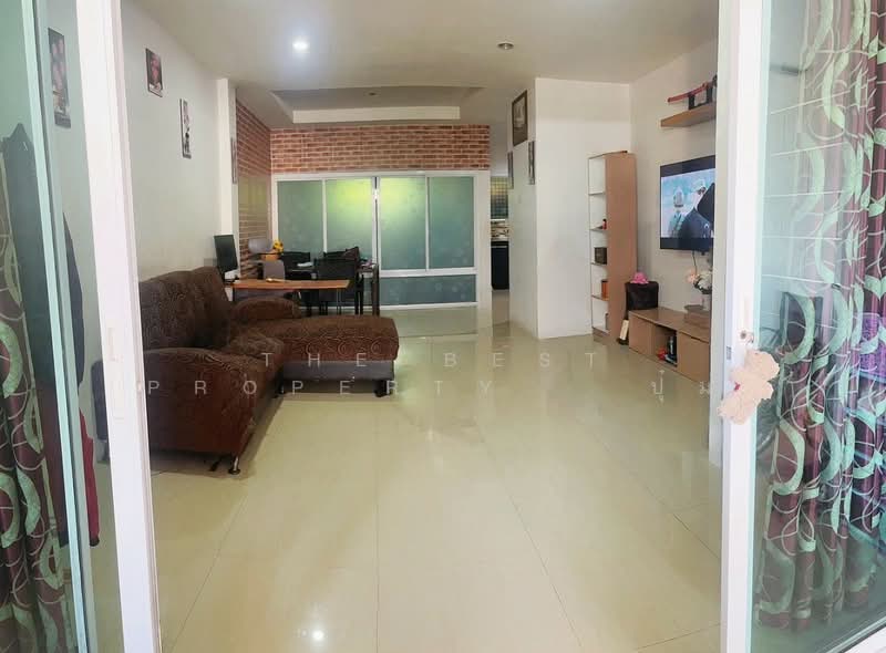 หมู่บ้านกานต์สินี วิลล์ 2 (Kansinee Ville2) ชลบุรี, Chon Buri (Pattaya), Nong Tamlung, Phan Thong, Chon Buri (Pattaya), 3 Bedrooms, 120 sqm, Townhouse For Sale, by The Best Property ปุ๋ม, 500189542 - DDproperty.com