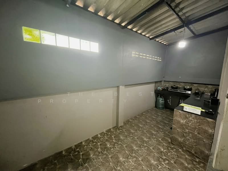 หมู่บ้านกานต์สินี วิลล์ 2 (Kansinee Ville2) ชลบุรี, Chon Buri (Pattaya), Nong Tamlung, Phan Thong, Chon Buri (Pattaya), 3 Bedrooms, 120 sqm, Townhouse For Sale, by The Best Property ปุ๋ม, 500189542 - DDproperty.com