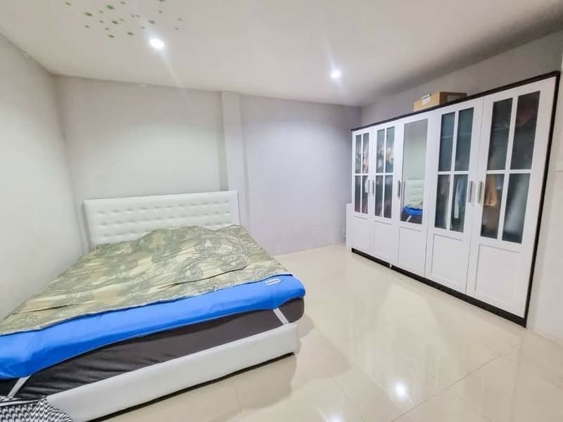 หมู่บ้านกานต์สินี วิลล์ 2 (Kansinee Ville2) ชลบุรี, Chon Buri (Pattaya), Nong Tamlung, Phan Thong, Chon Buri (Pattaya), 3 Bedrooms, 120 sqm, Townhouse For Sale, by The Best Property ปุ๋ม, 500189542 - DDproperty.com