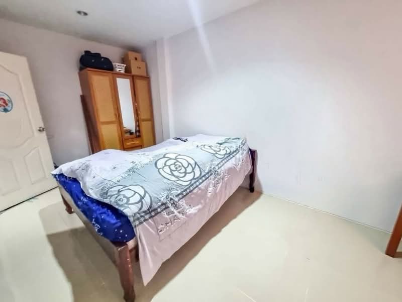 หมู่บ้านกานต์สินี วิลล์ 2 (Kansinee Ville2) ชลบุรี, Chon Buri (Pattaya), Nong Tamlung, Phan Thong, Chon Buri (Pattaya), 3 Bedrooms, 120 sqm, Townhouse For Sale, by The Best Property ปุ๋ม, 500189542 - DDproperty.com