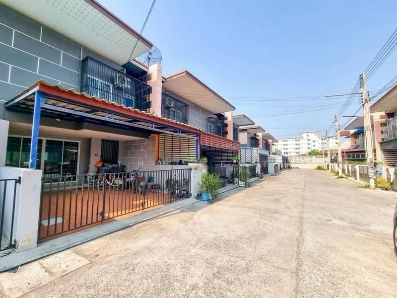 หมู่บ้านกานต์สินี วิลล์ 2 (Kansinee Ville2) ชลบุรี, Chon Buri (Pattaya), Nong Tamlung, Phan Thong, Chon Buri (Pattaya), 3 Bedrooms, 120 sqm, Townhouse For Sale, by The Best Property ปุ๋ม, 500189542 - DDproperty.com